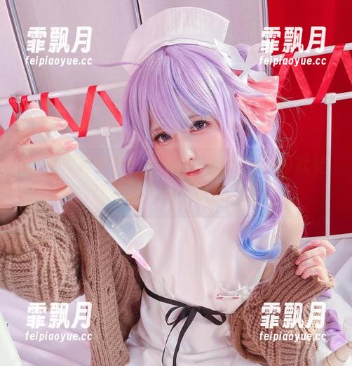这组写真中Sayo Momo和Yuni的默契，让我忍不住想多看几眼！